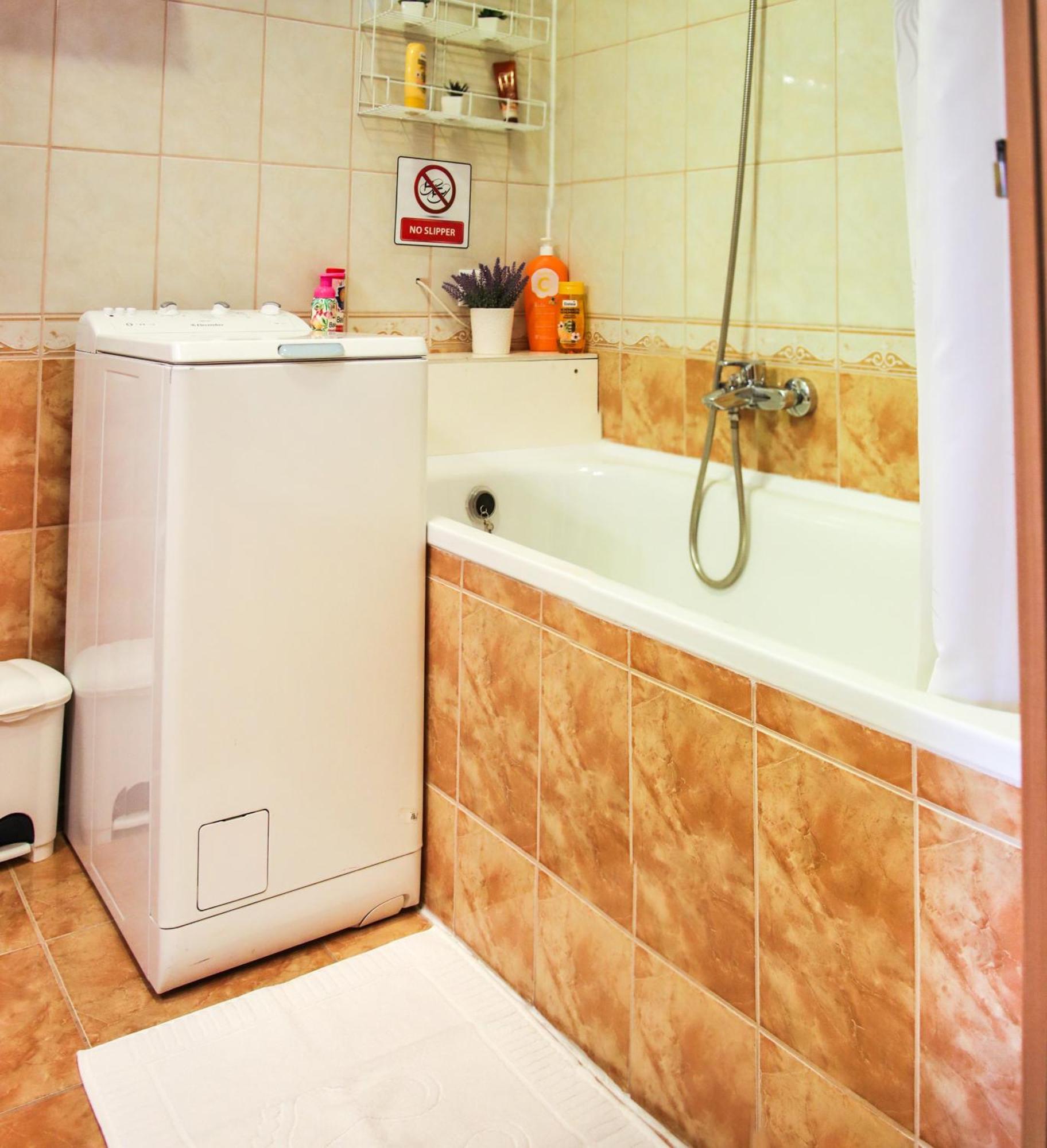 Dia Apartman Miskolc Exterior foto