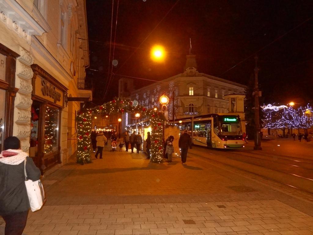Dia Apartman Miskolc Habitación foto